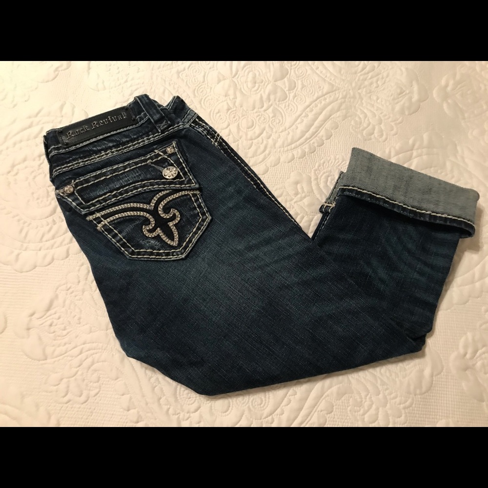 ⭐️Rock Revival Jean Capris⭐️
